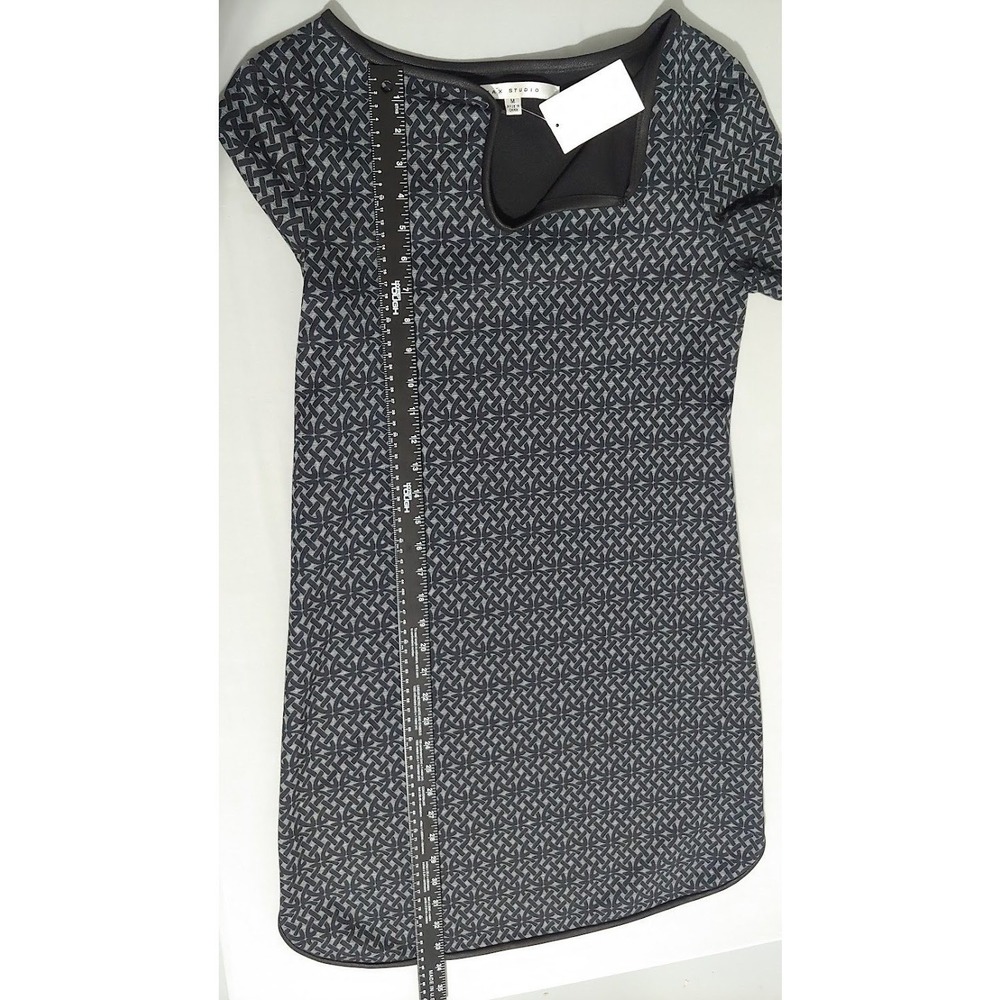 Max Studio Womens Geometric Size M  Print Keyhole Shift‎ Dress Blue Black NWT - Picture 11 of 11